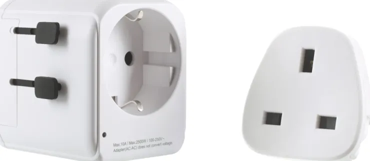 Lifeventure USB World Travel Adaptor Hot