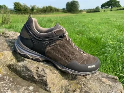 Meindl Mens Ontario GTX Shoes - Black-Brown Fashion