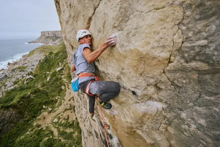 Montane Mens Alhena Mountain 25 T-Shirt - Pebble Blue Sale