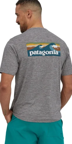 Patagonia Mens Cap Cool Daily Graphic Shirt - Waters - Boardshort Logo Abalone Blue - Feather Grey Fashion