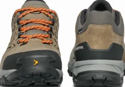 Scarpa Mens Moraine GTX Shoes - Fossil Brown Clearance