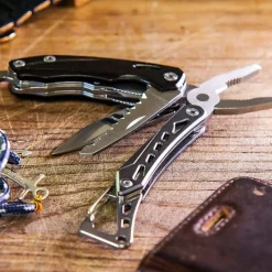 True Utility Seven Multitool Sale
