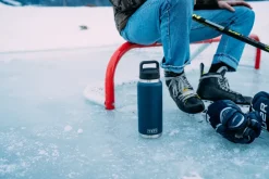 Yeti Rambler 26oz Bottle - Navy New